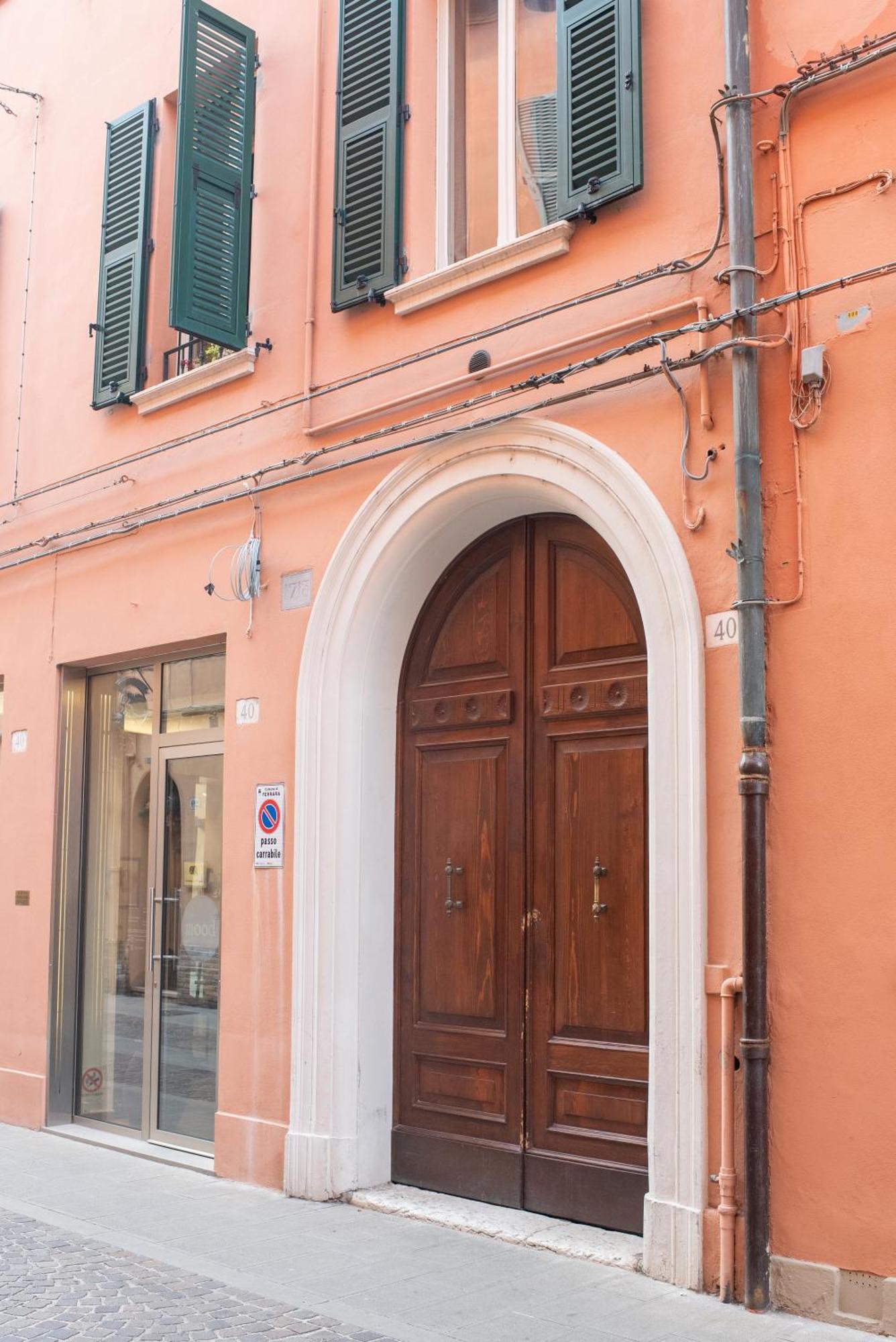 Corte Degli Estensi, Romantica Mansardina Ferrara Eksteriør billede
